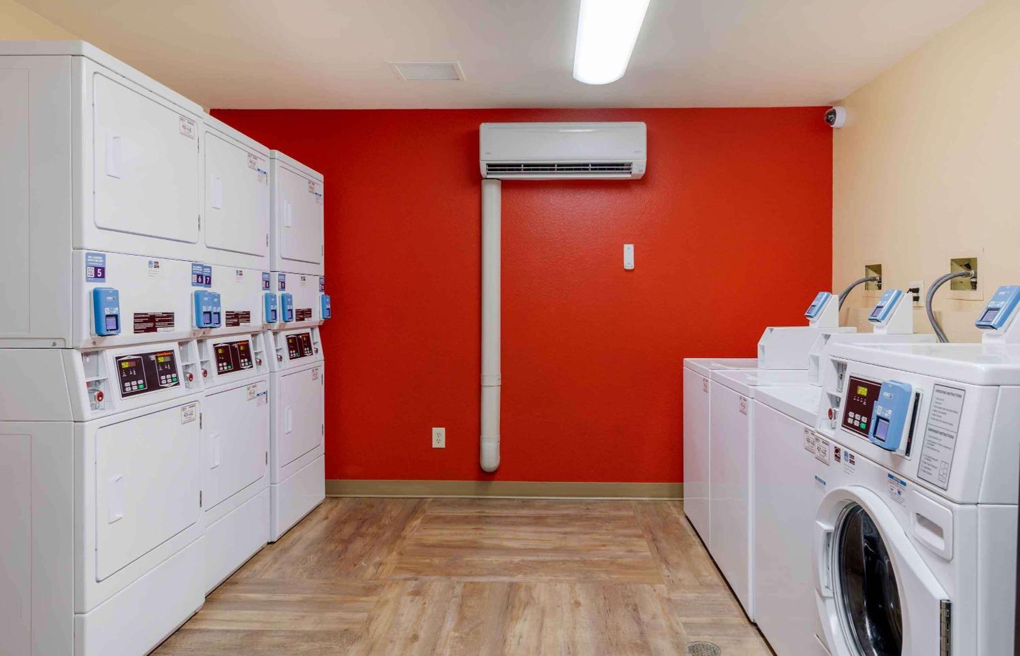 Extended Stay America Suites - Orange County - Χάντινγκτον Μπιτς Εξωτερικό φωτογραφία