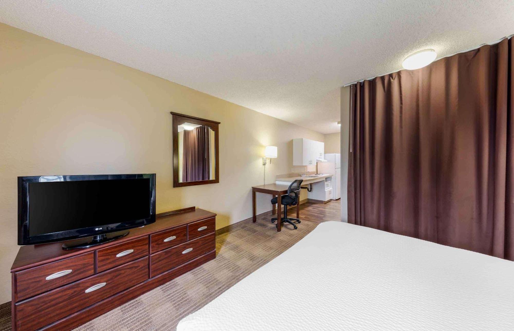 Extended Stay America Suites - Orange County - Χάντινγκτον Μπιτς Εξωτερικό φωτογραφία